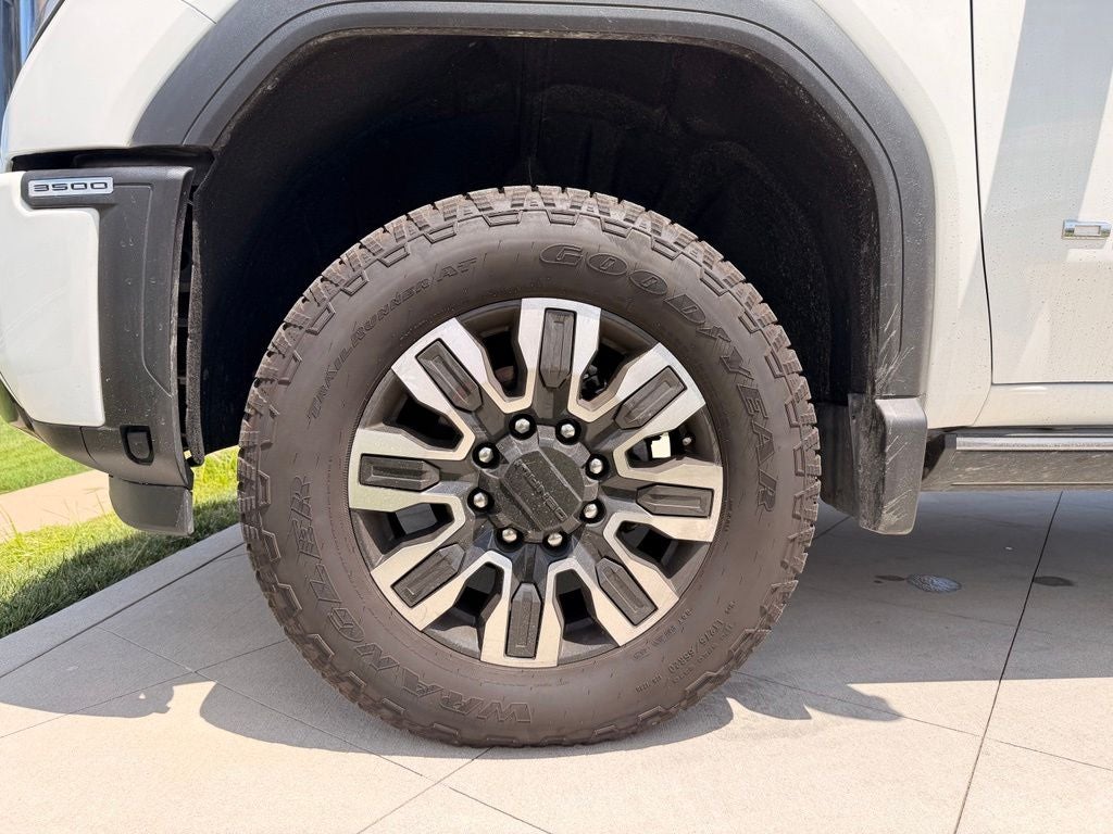 2025 GMC Sierra 3500HD Denali Ultimate