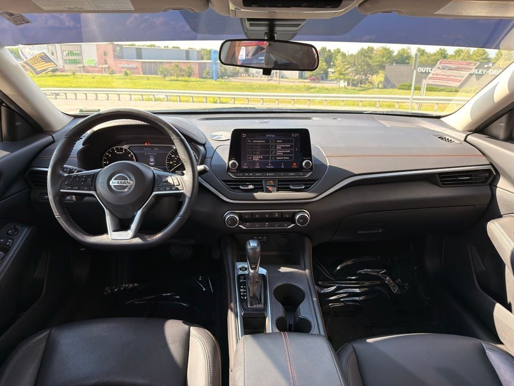 2022 Nissan Altima 2.5 SR