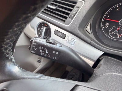 2013 Volkswagen Passat TDI SE w/Sunroof/Nav