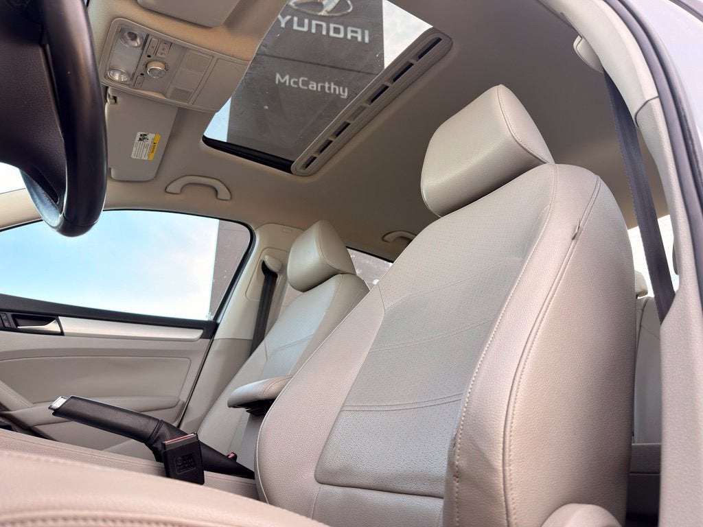 2013 Volkswagen Passat TDI SE w/Sunroof/Nav