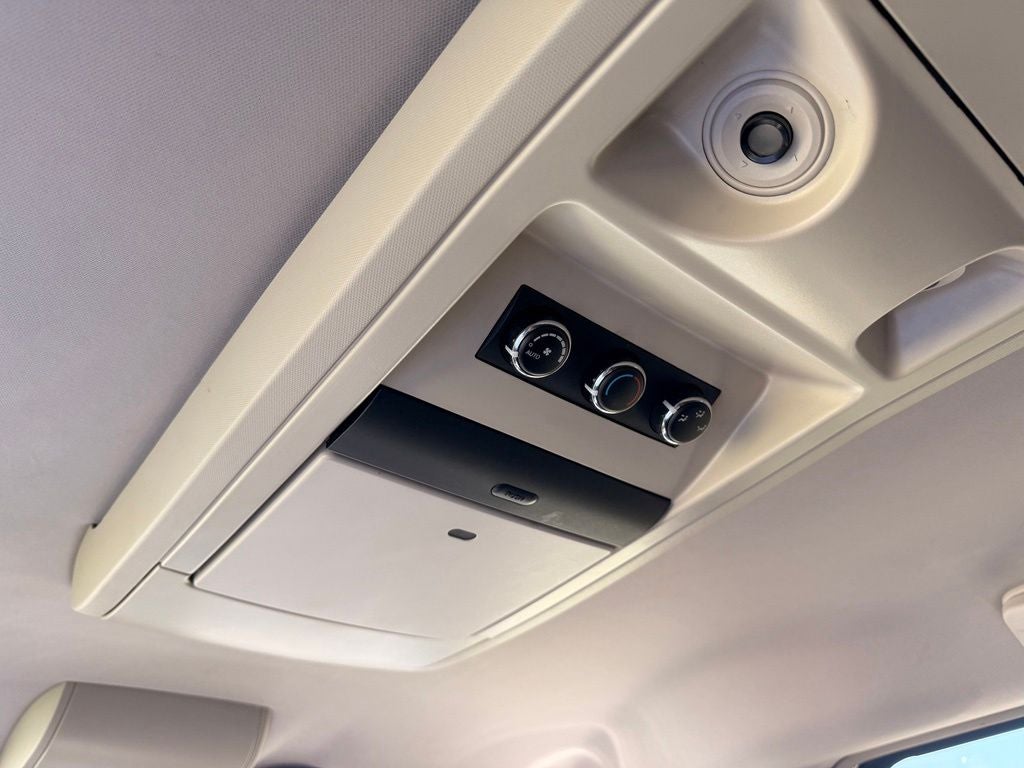 2012 Chrysler Town & Country Touring