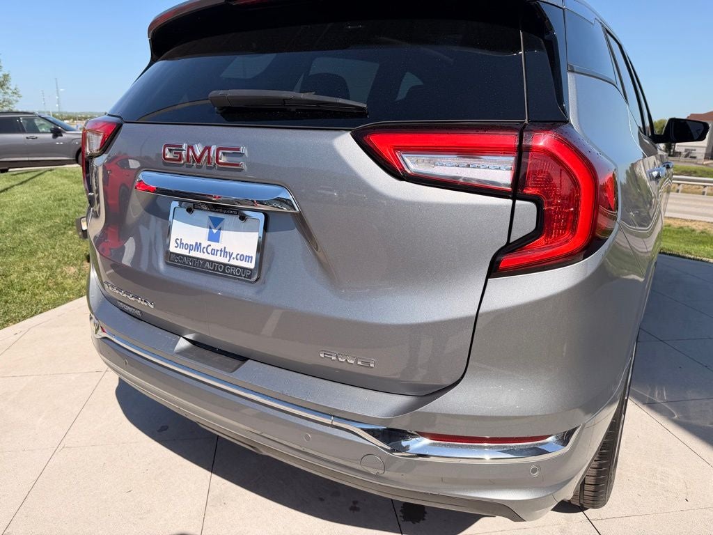 2023 GMC Terrain Denali
