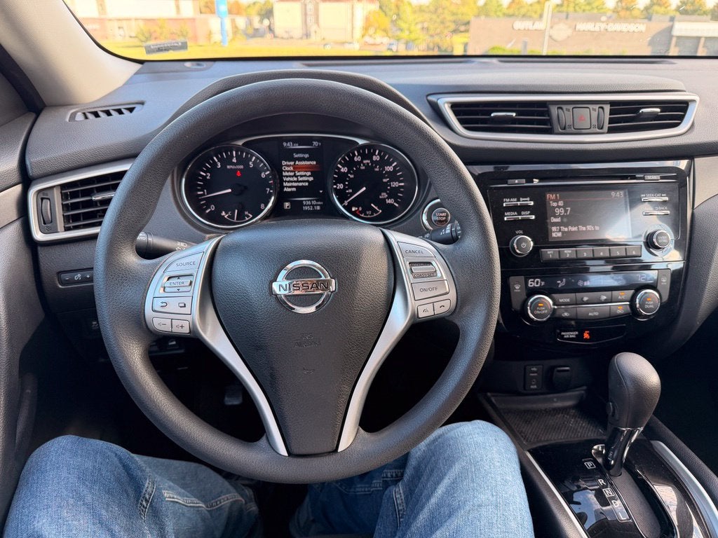 2015 Nissan Rogue SV