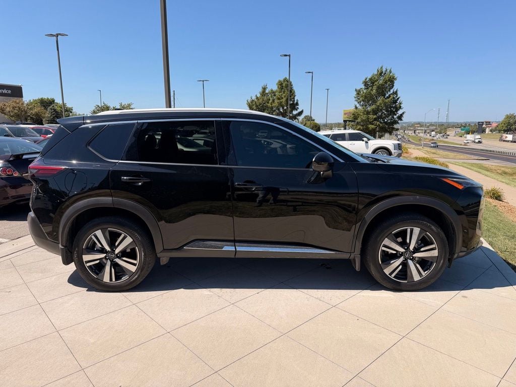 2022 Nissan Rogue SL
