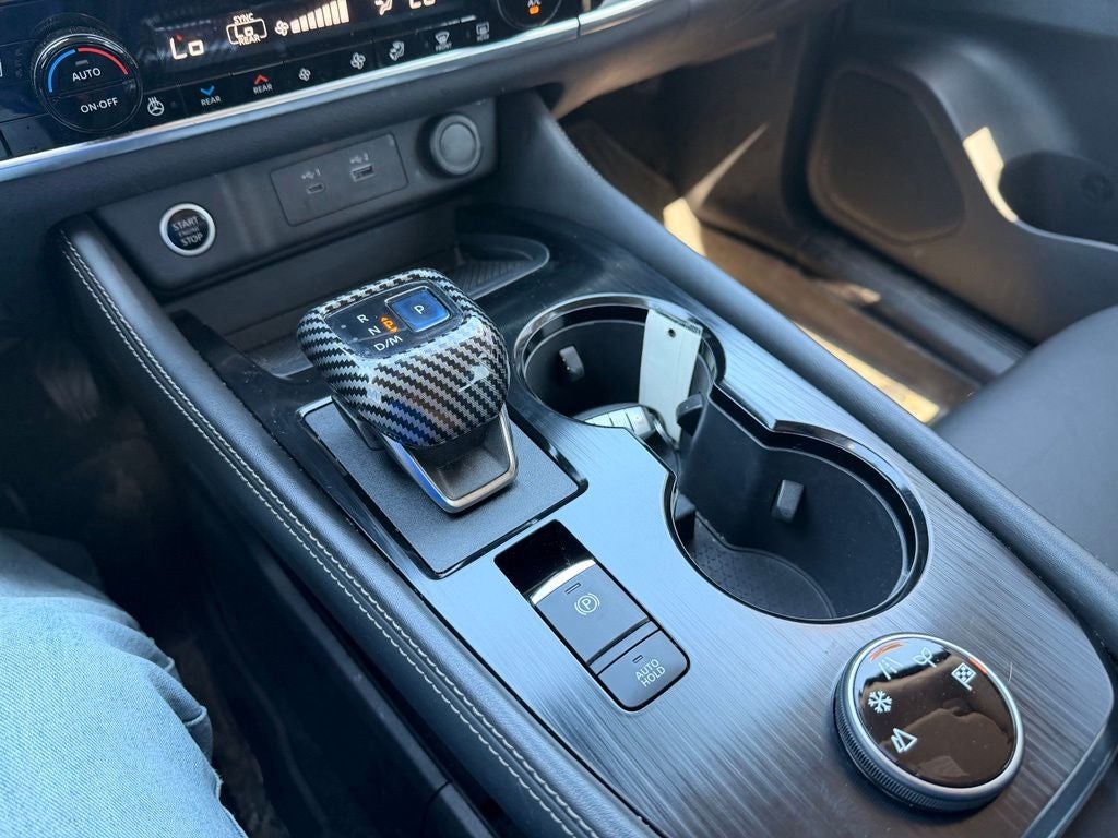 2022 Nissan Rogue SL