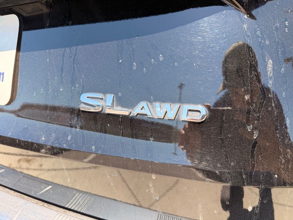 2022 Nissan Rogue SL