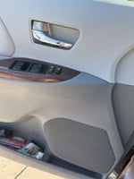2014 Toyota Sienna XLE 8 Passenger
