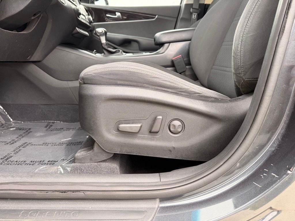 2020 Kia Sorento S