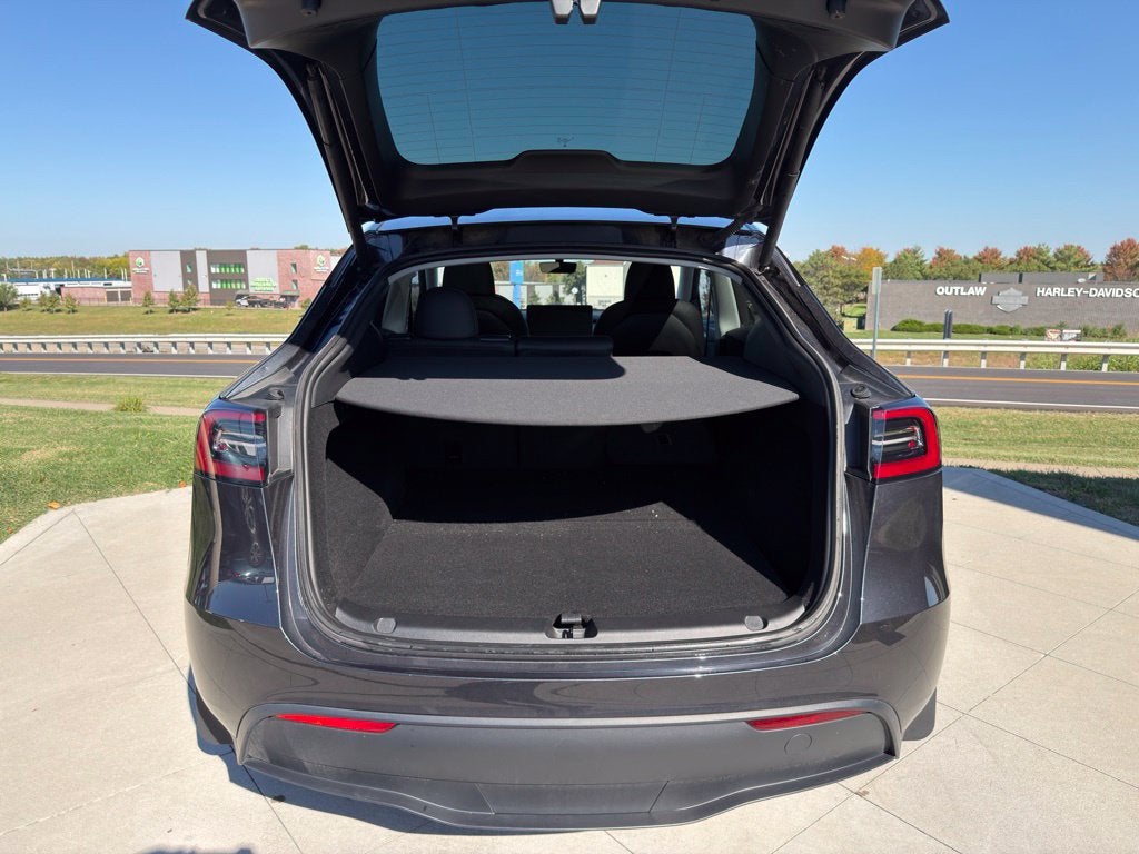 2024 Tesla Model Y Long Range