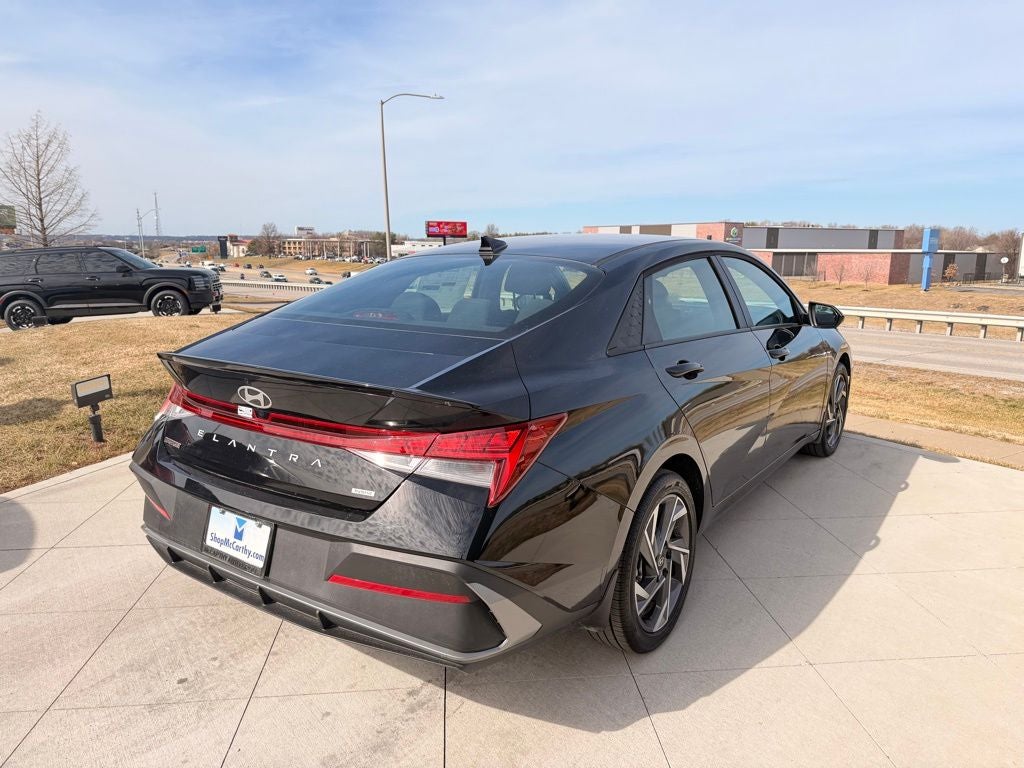 2025 Hyundai Elantra Hybrid SEL Sport