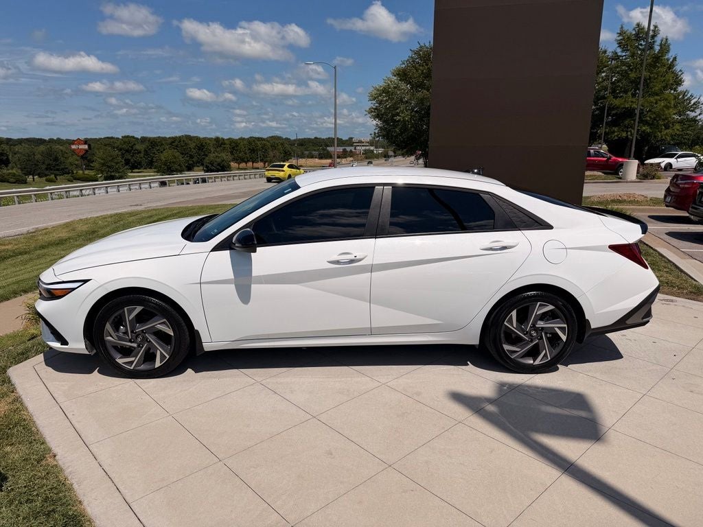 2025 Hyundai Elantra Hybrid SEL Sport