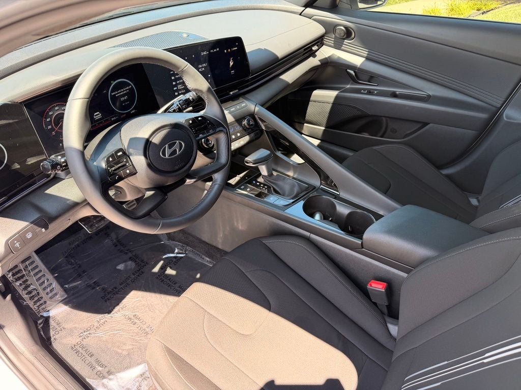 2025 Hyundai Elantra Hybrid SEL Sport