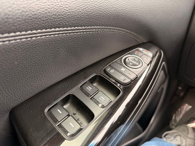 2017 Kia Cadenza Technology