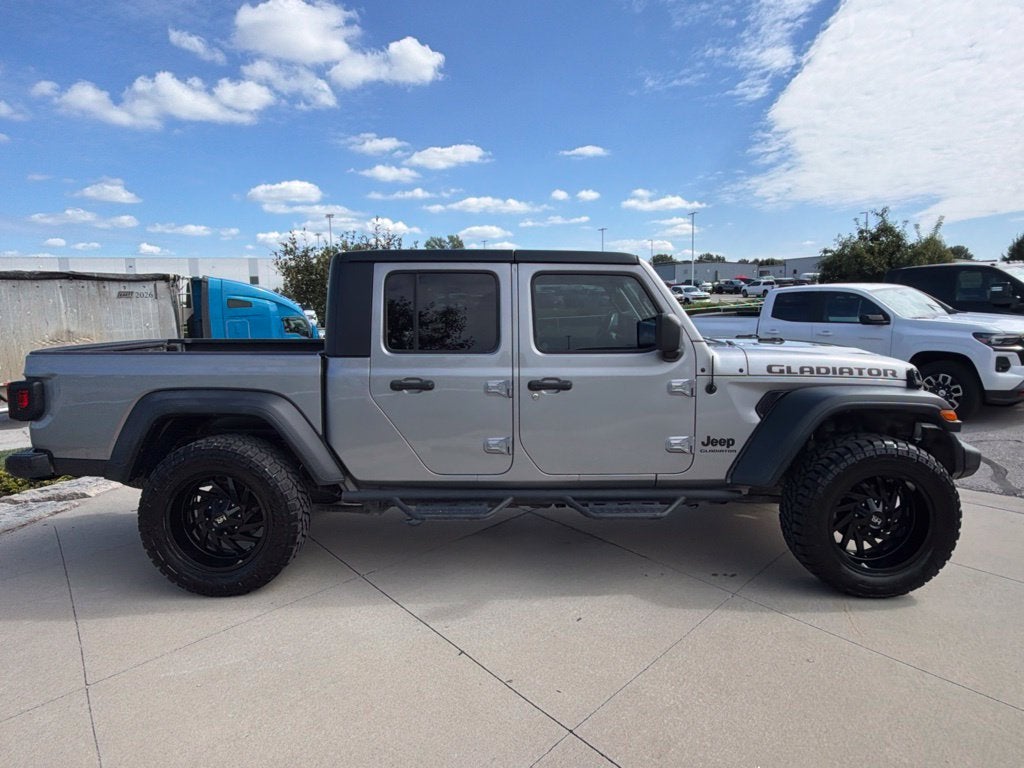 2020 Jeep Gladiator Sport