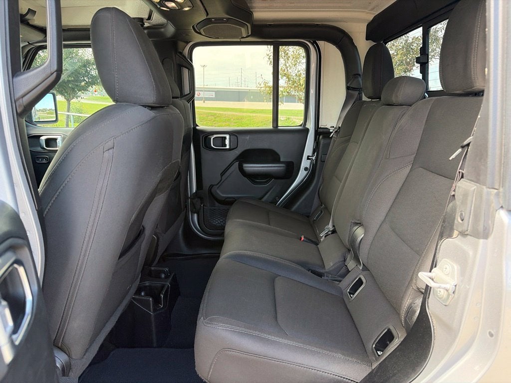 2020 Jeep Gladiator Sport