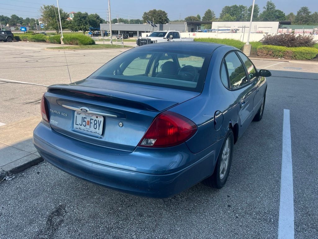 2002 Ford Taurus SES