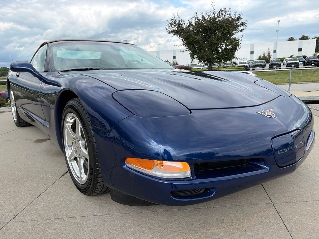 2004 Chevrolet Corvette Base