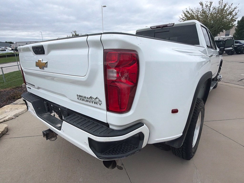2022 Chevrolet Silverado 3500HD High Country