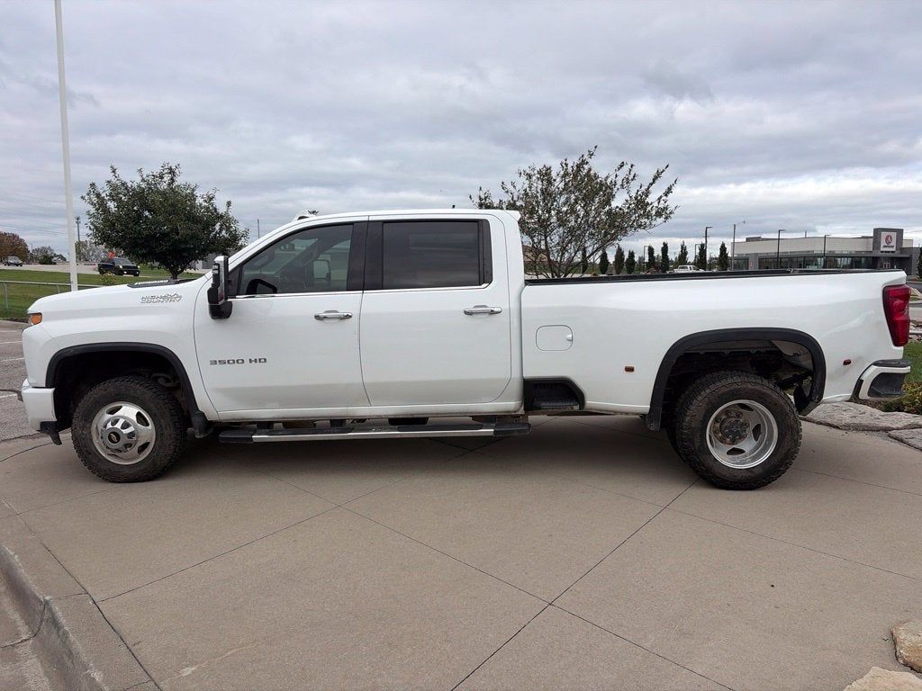 2022 Chevrolet Silverado 3500HD High Country