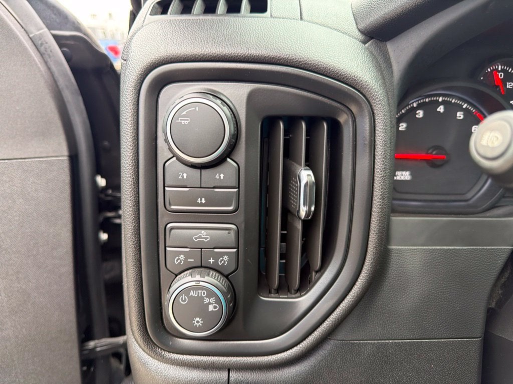 2026 Chevrolet Silverado 2500HD Custom