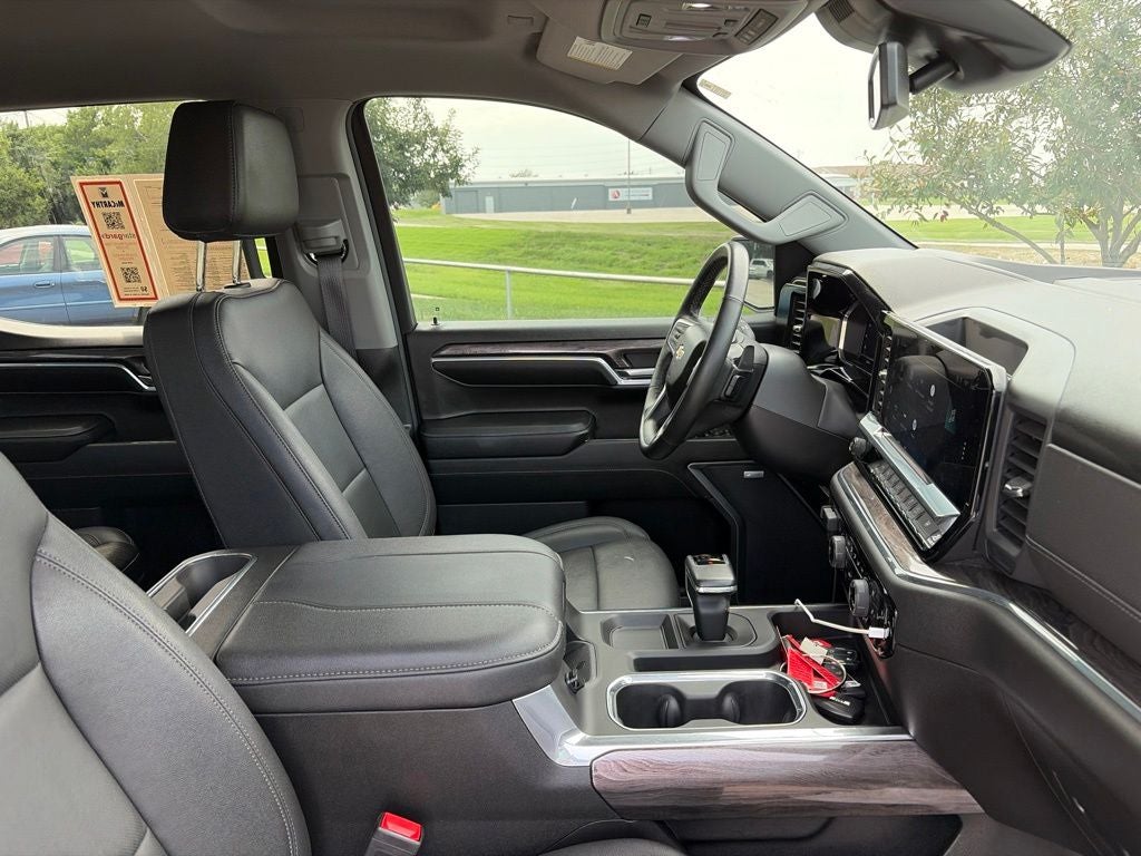 2024 Chevrolet Silverado 1500 LTZ