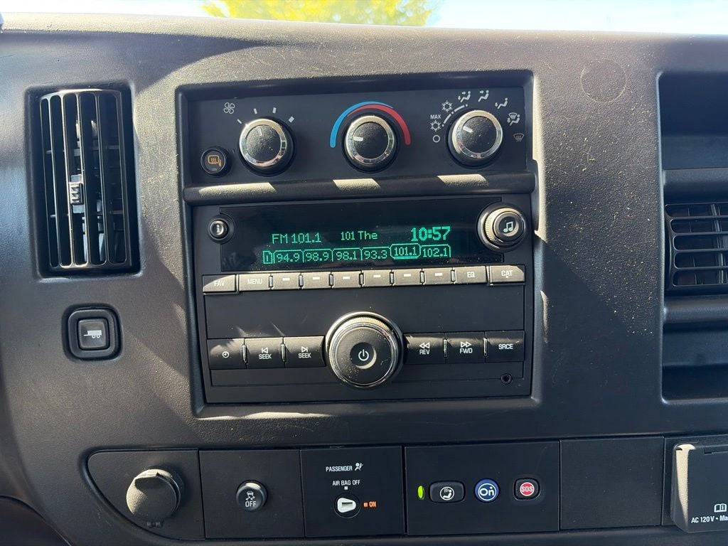 2025 Chevrolet Express 2500 Work Van Cargo