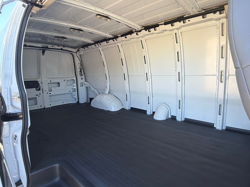 2025 Chevrolet Express 2500 Work Van Cargo