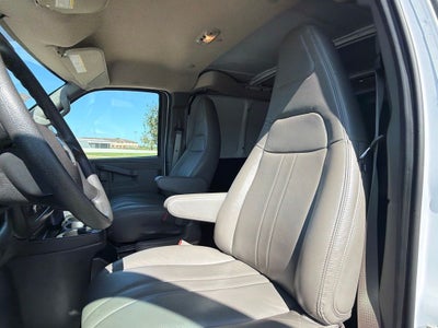 2025 Chevrolet Express 2500 Work Van Cargo