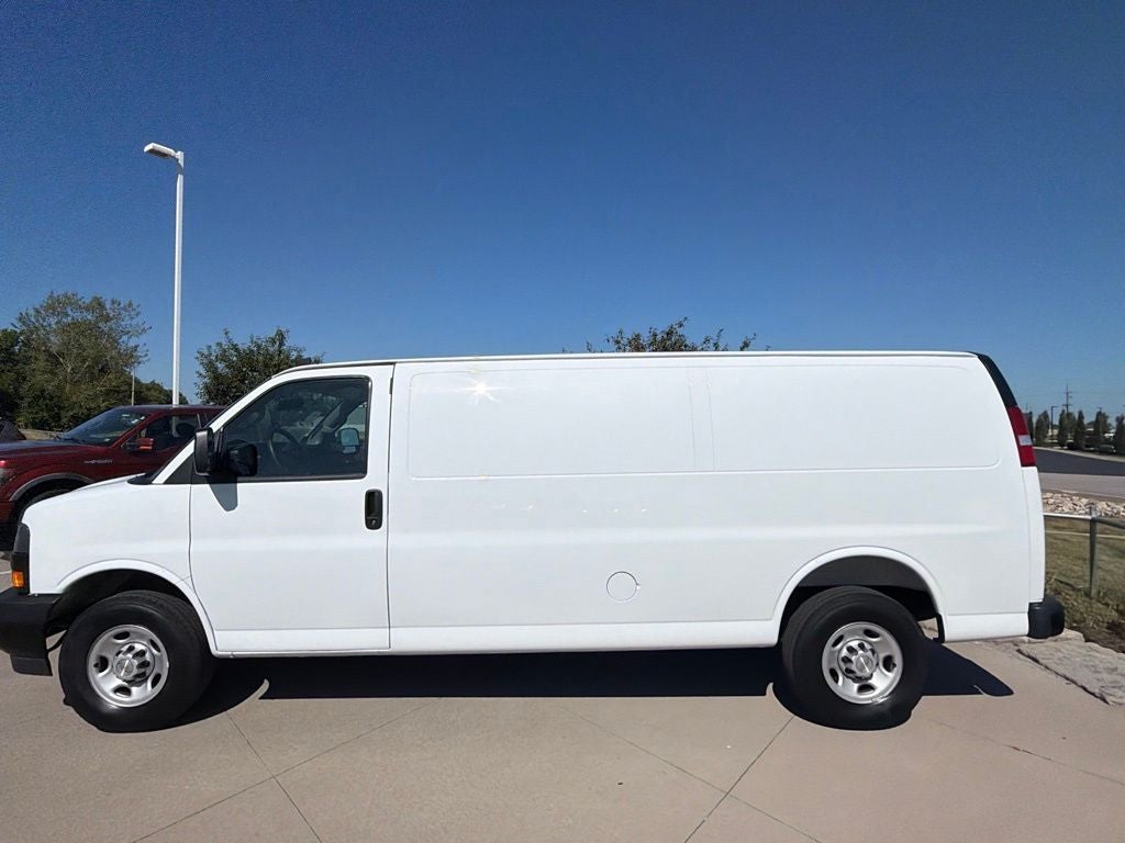 2025 Chevrolet Express 2500 Work Van Cargo