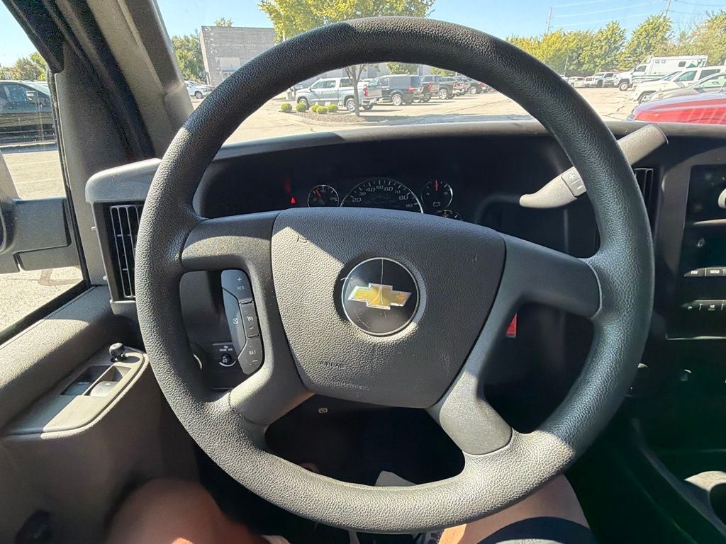 2025 Chevrolet Express 2500 Work Van Cargo