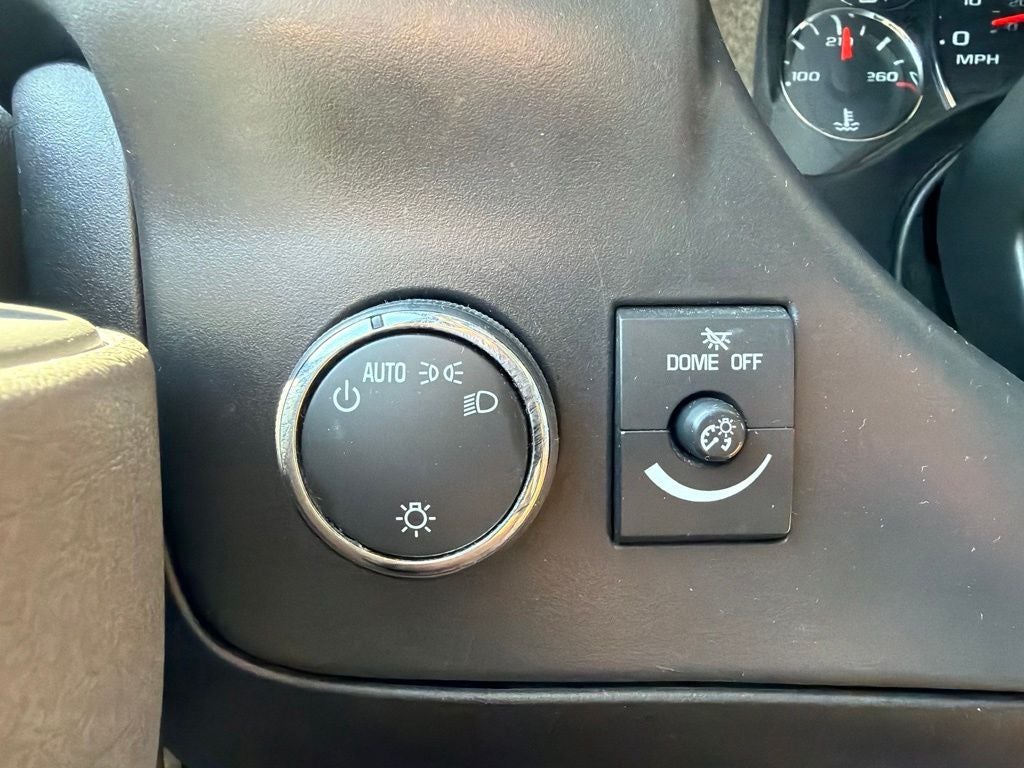 2025 Chevrolet Express 2500 Work Van Cargo