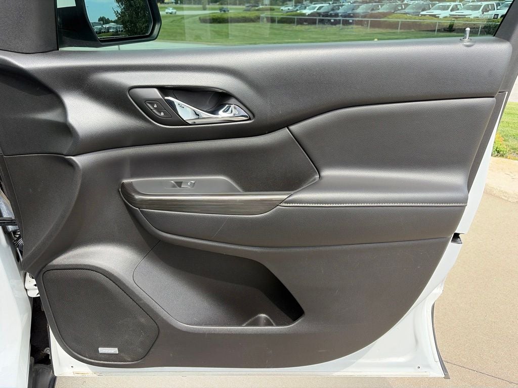 2017 GMC Acadia SLT-1