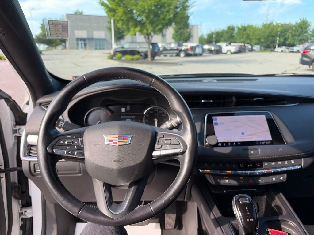 2020 Cadillac XT4 Premium Luxury