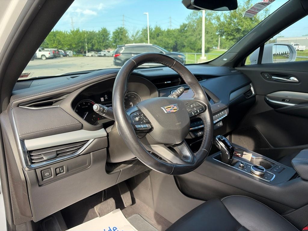 2020 Cadillac XT4 Premium Luxury