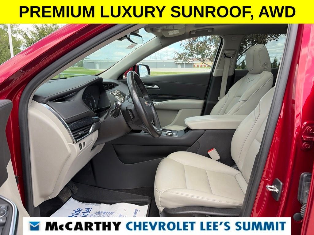 2023 Cadillac XT4 Premium Luxury