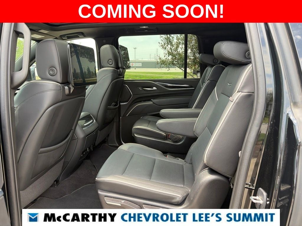 2023 Cadillac Escalade ESV Sport