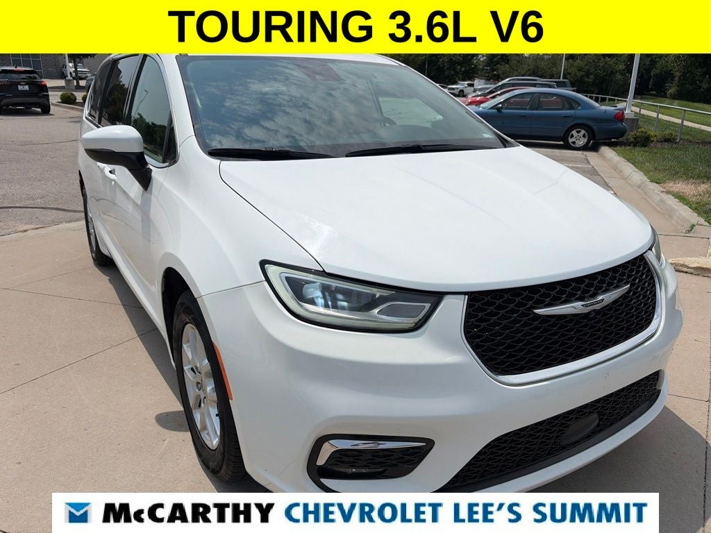 2023 Chrysler Pacifica Touring L