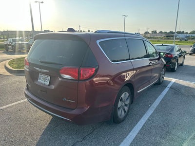 2018 Chrysler Pacifica Hybrid Limited