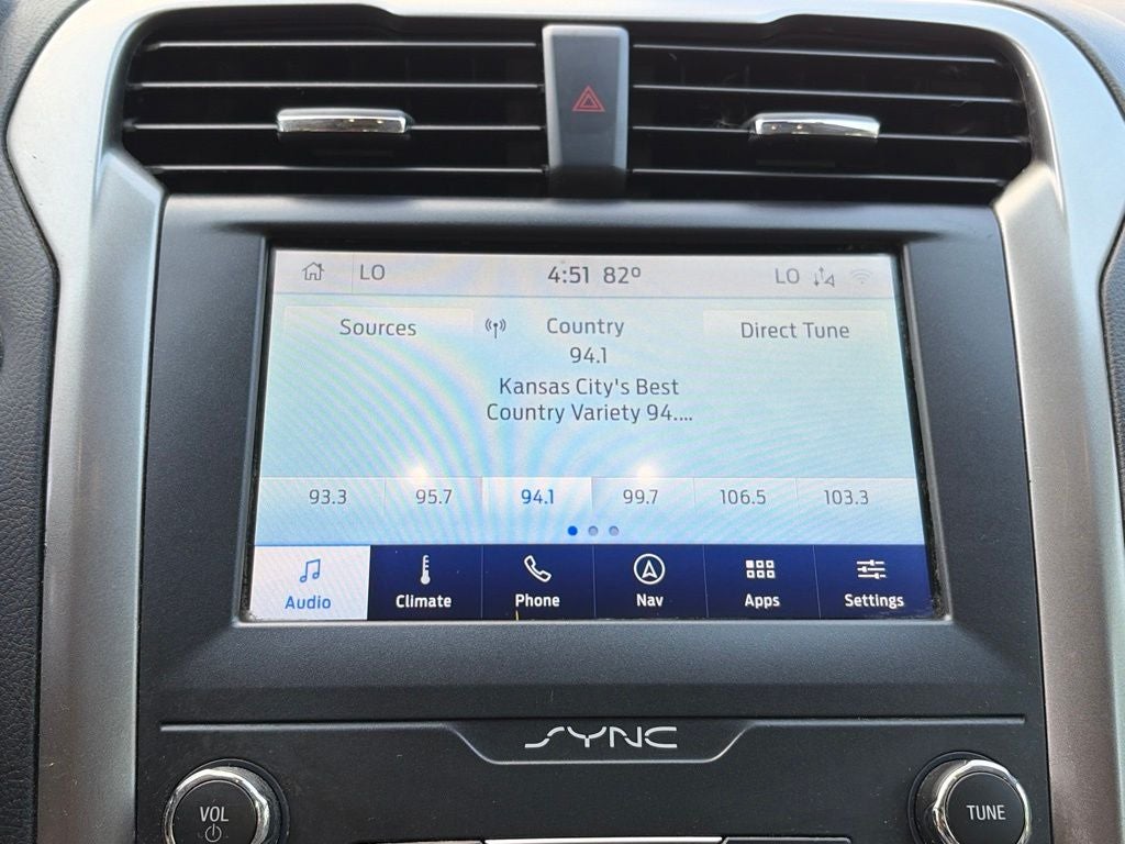2020 Ford Fusion SE