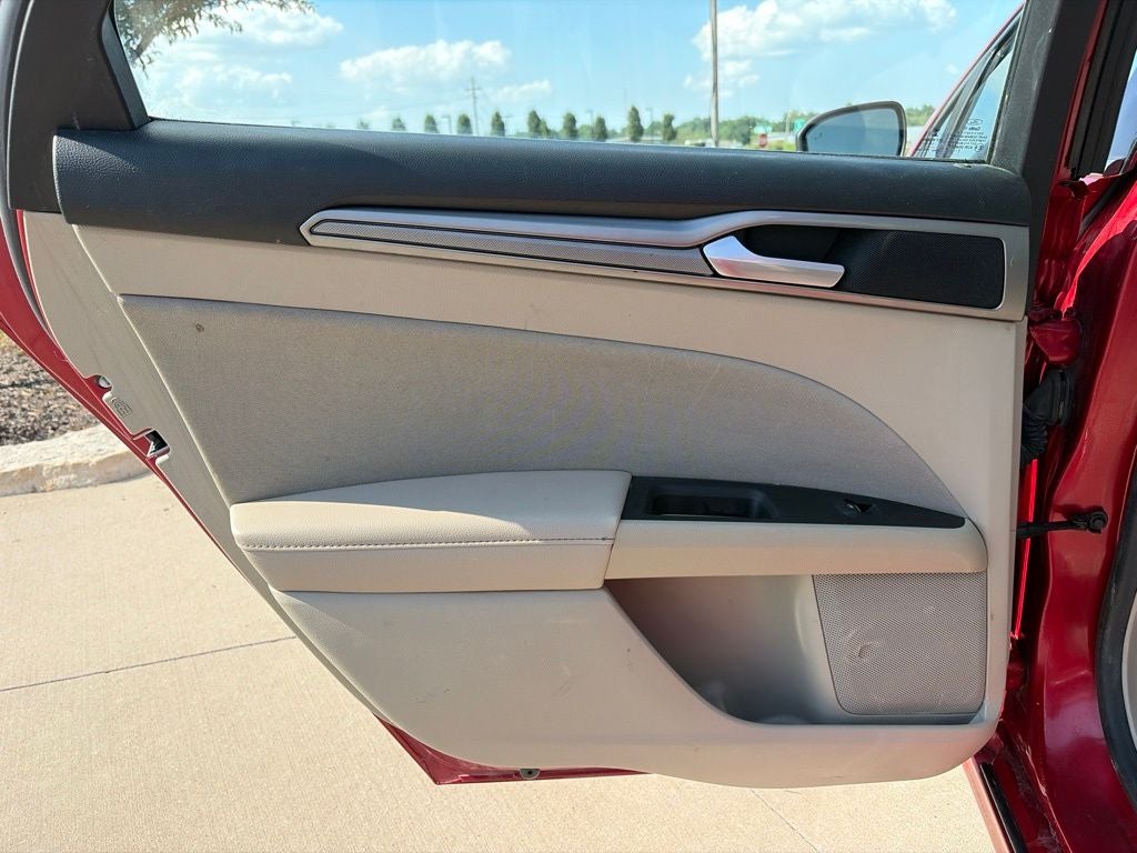 2020 Ford Fusion SE