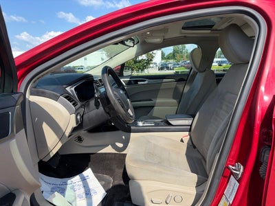 2020 Ford Fusion SE