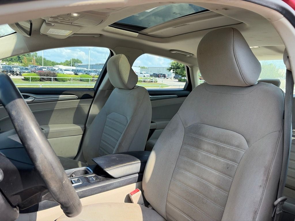 2020 Ford Fusion SE