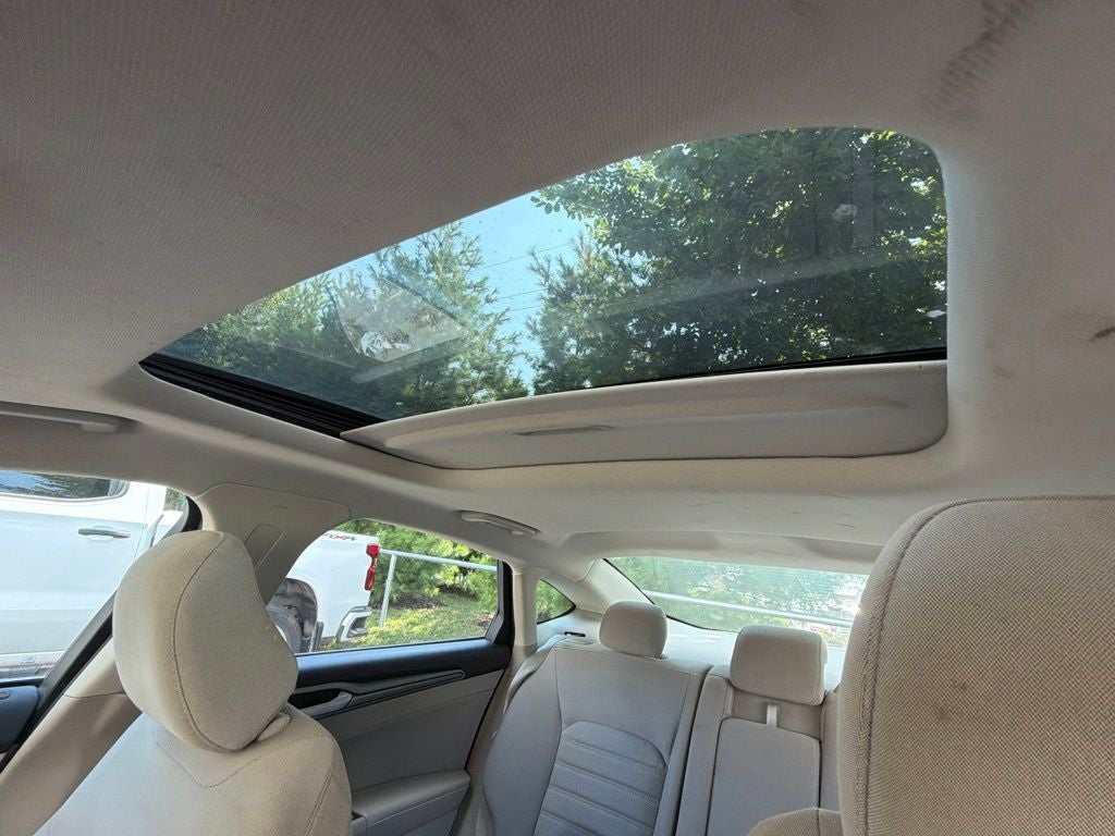 2020 Ford Fusion SE