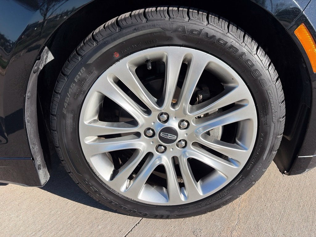 2016 Lincoln MKZ Hybrid Base