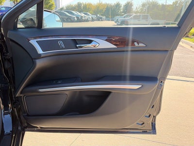 2016 Lincoln MKZ Hybrid Base