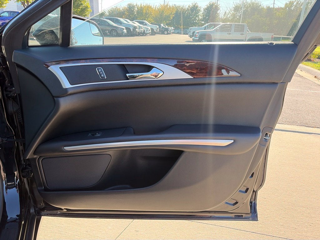 2016 Lincoln MKZ Hybrid Base