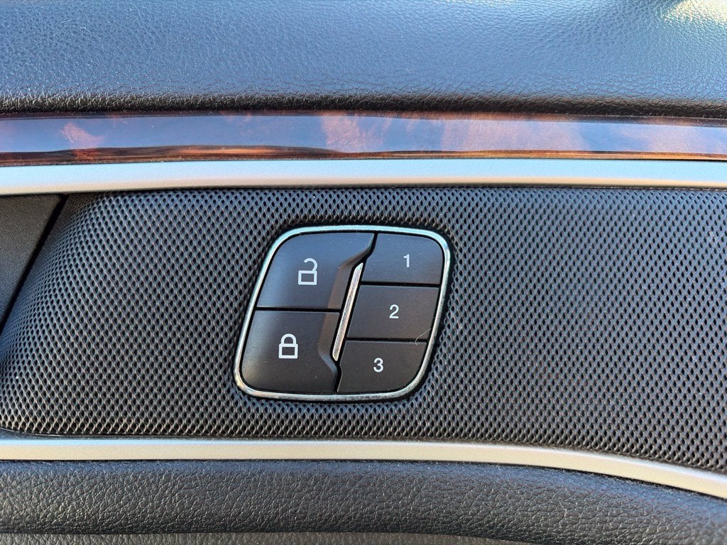 2016 Lincoln MKZ Hybrid Base