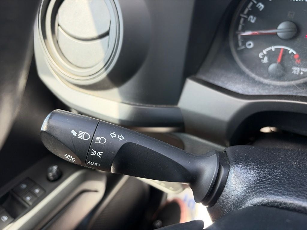 2021 Toyota Tacoma SR V6