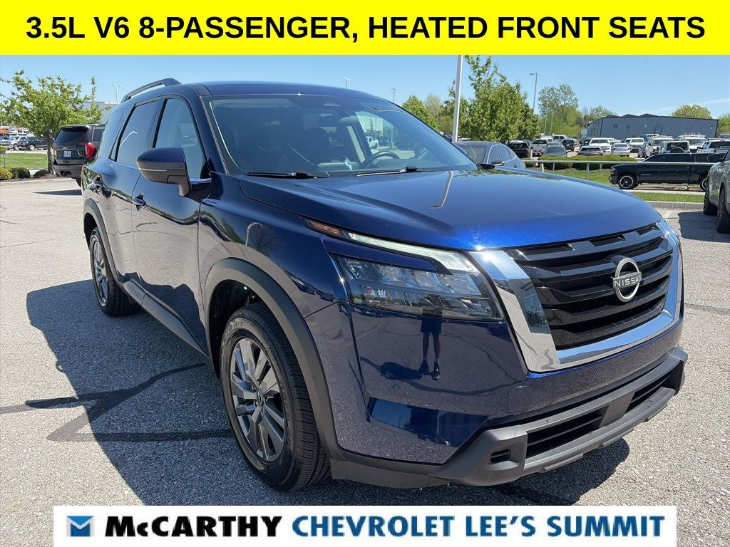2025 Nissan Pathfinder SV