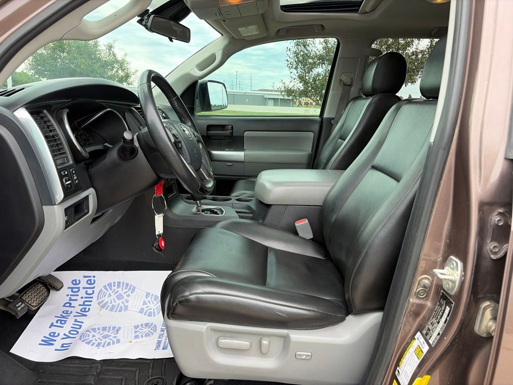 2019 Toyota Sequoia SR5 5.7L